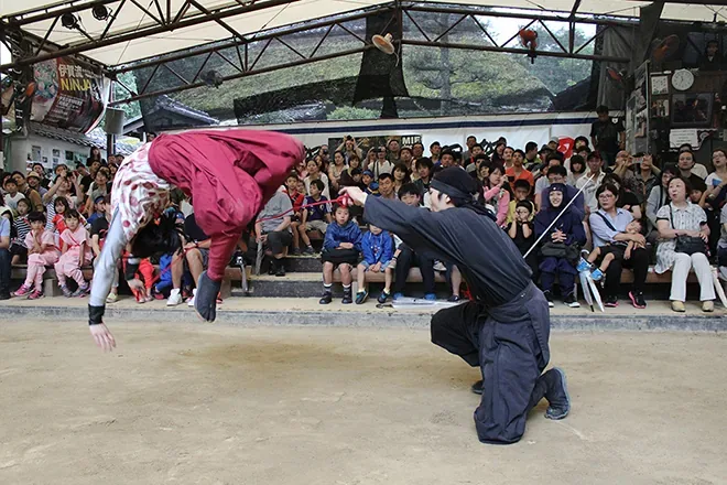 Ninja Quest in Iga（伊賀 忍者体験） · 官方影像