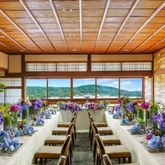大阪迎賓館(西の丸庭園) · 官方影像