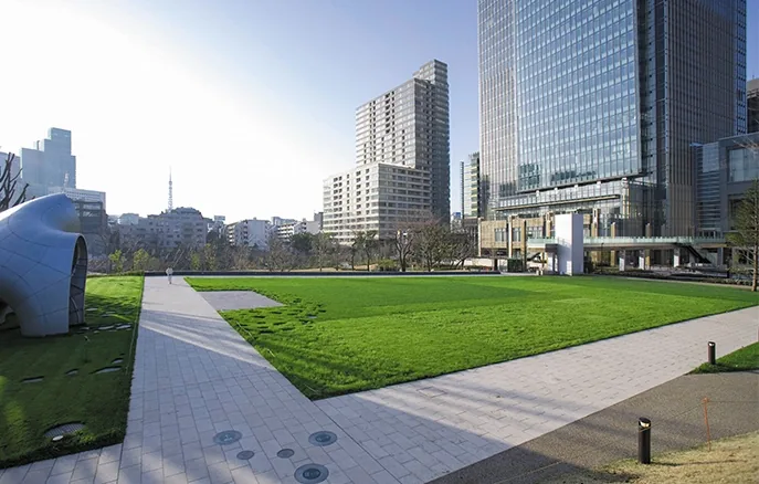 東京ミッドタウン芝生広場