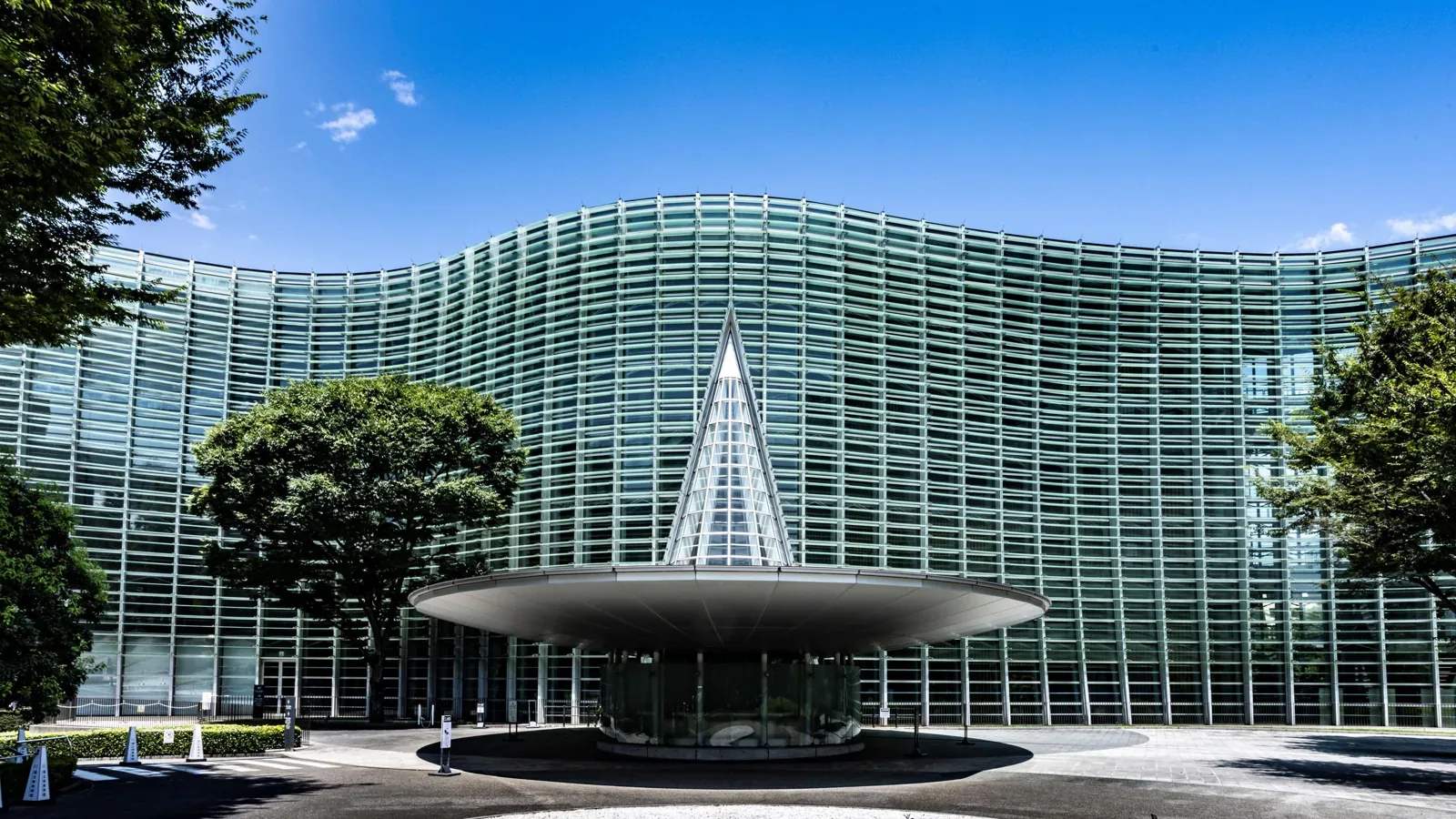 国立新美術館 · 官方影像