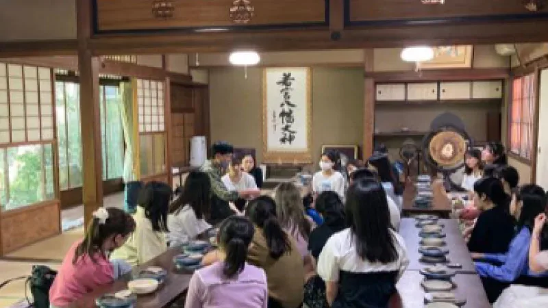 藤平陶芸(清水焼) · 官方影像