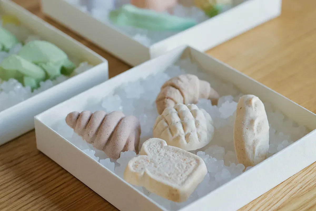 都き家 上生菓子(西澤佑輔) · 公开影像